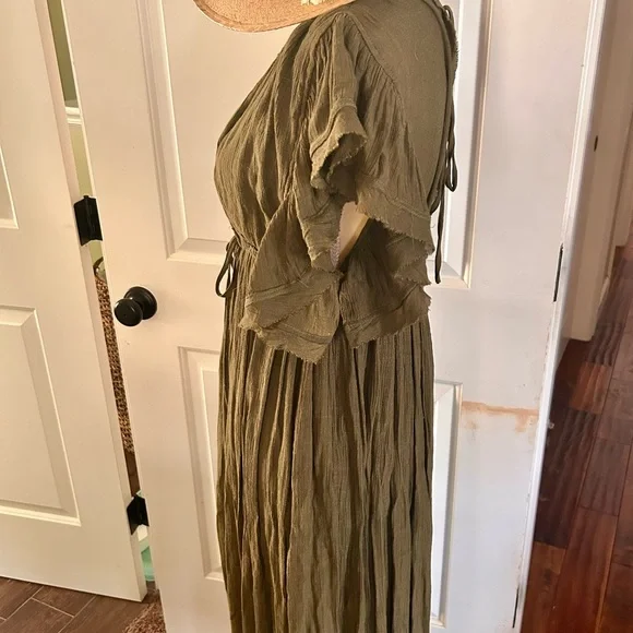 Flawless Flowy Bohemian Chic Forest/Olive Green Maxi Dress Size Small - Picture 5 of 15